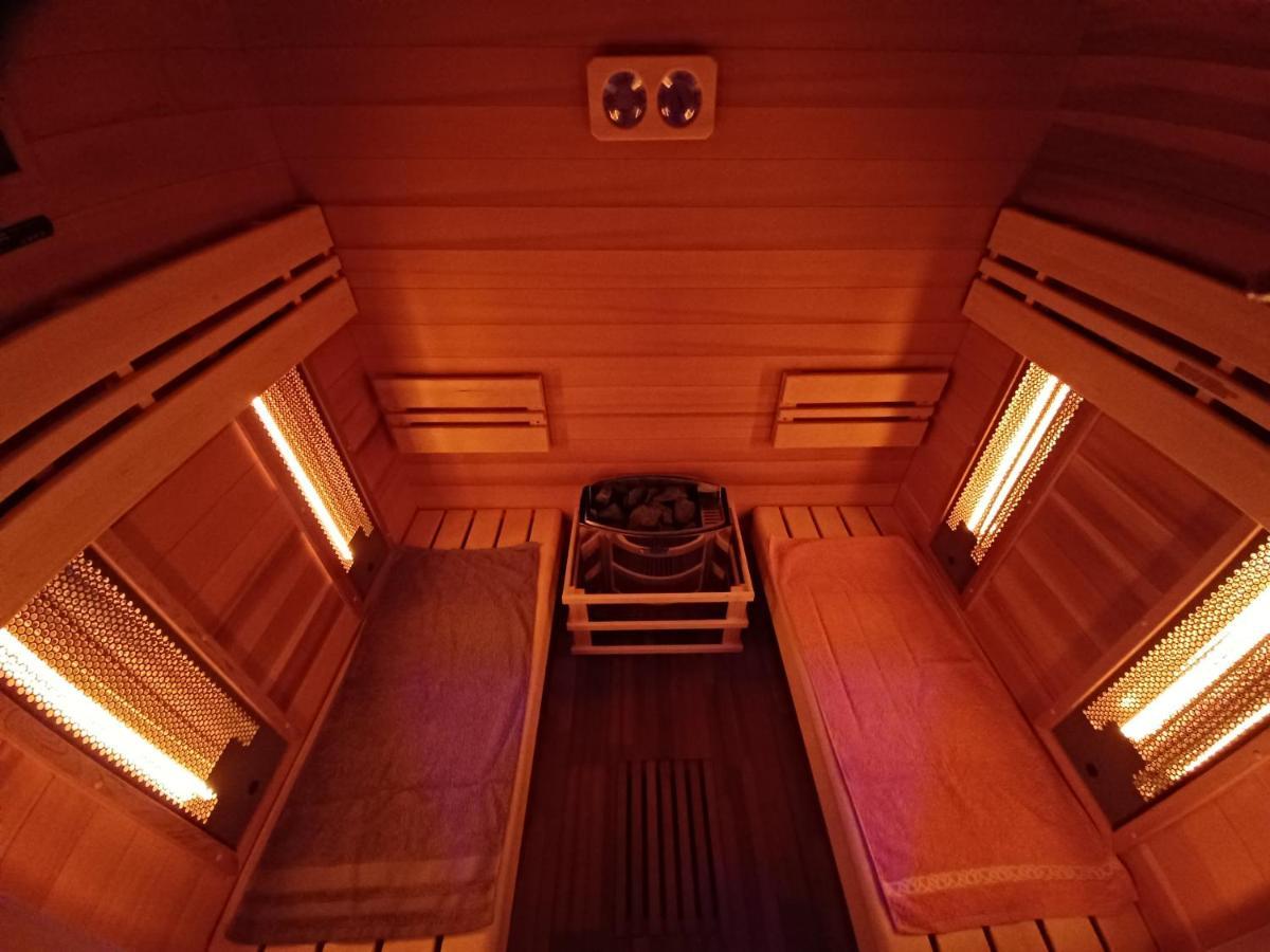 ホテル Gite Et Spa Au Secret Du Bonheur Pouilly-sur-Serre エクステリア 写真